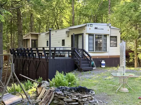 142 Rainbow Dr, Covington Twp, PA 18424