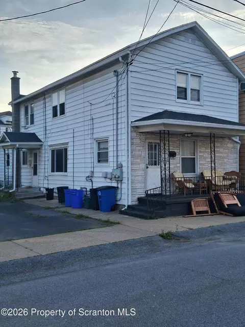 91 E Columbus Ave, Pittston, PA 18640