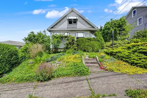 937 Birch St, Scranton, PA 18505