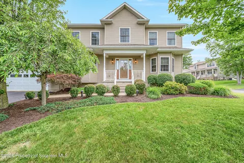 1208 Audubon Dr, South Abington, PA 18411