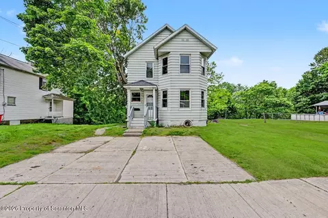 103 Gordon Ave, Carbondale, PA 18407