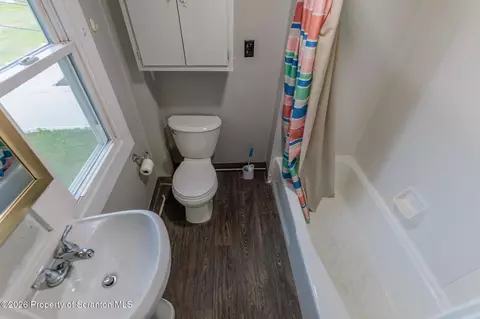 Bath - 100 Rose Ln, Old Forge, PA 18518 photo 3 of 5