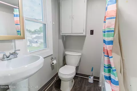Bath - 100 Rose Ln, Old Forge, PA 18518 photo 5 of 5