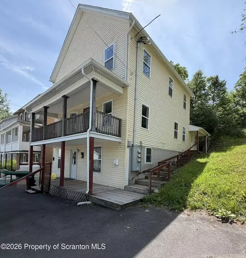409 Delaware St, Forest City, PA 18421