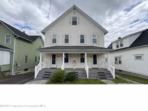 117-119 Harrison St, Taylor, PA 18517