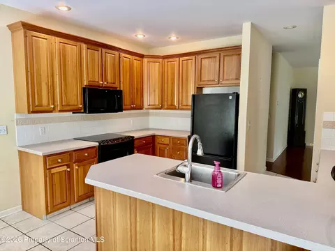 Kitchen - 901 Ohenry Close, Moosic, PA 18507 photo 1 of 3