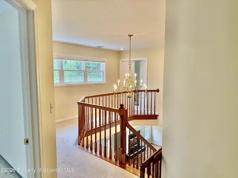 Entry Way - 901 Ohenry Close, Moosic, PA 18507 photo 4 of 4