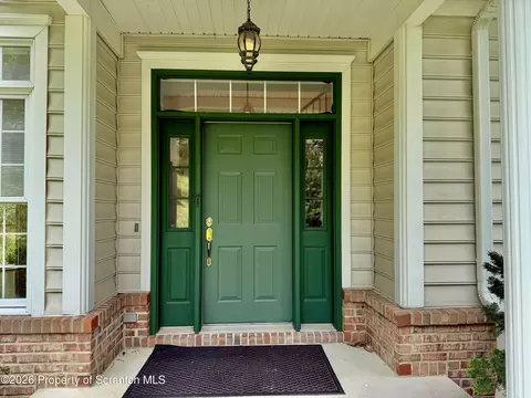 Entry Way - 901 Ohenry Close, Moosic, PA 18507 photo 1 of 4