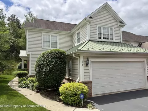 Exterior - 901 Ohenry Close, Moosic, PA 18507 photo 2 of 3