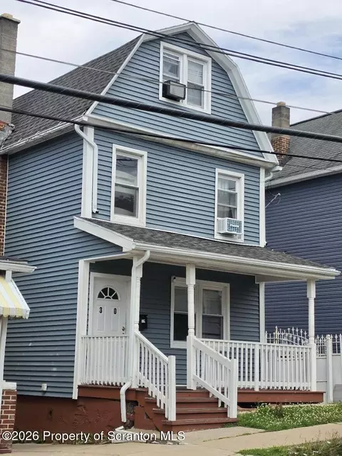 30 Moyallen St, Wilkes-barre, PA 18702