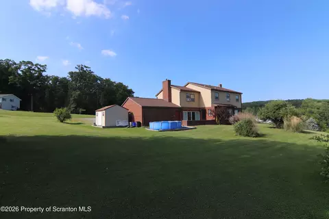10 Dogwood Dr, Tunkhannock, PA 18657