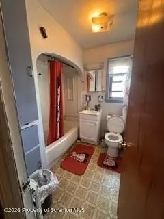 Entry Way - 540 Wheeler Ave, Scranton, PA 18510 photo 9 of 10