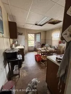 Entry Way - 540 Wheeler Ave, Scranton, PA 18510 photo 1 of 10
