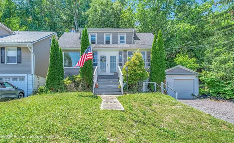 2042 State Route 92, Harding, PA 18643