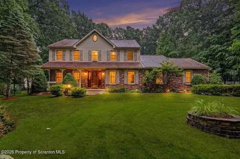 153 Sycamore Dr, East Stroudsburg, PA 18301