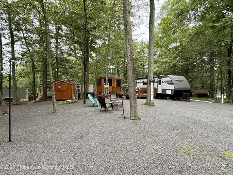 403 Beech Path, Covington Twp, PA 18424 photo 3