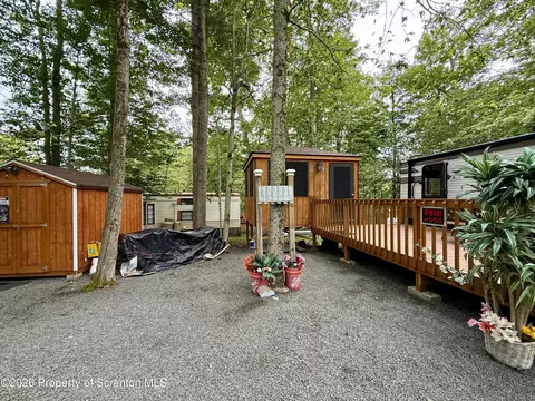 403 Beech Path, Covington Twp, PA 18424 photo 5