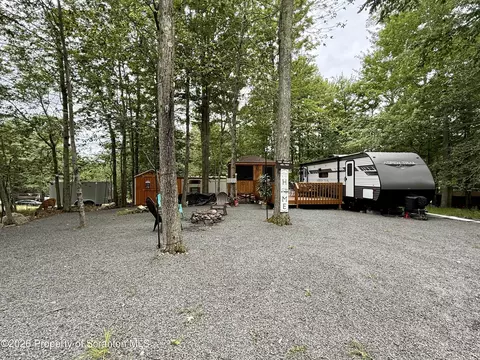 403 Beech Path, Covington Twp, PA 18424 photo 4