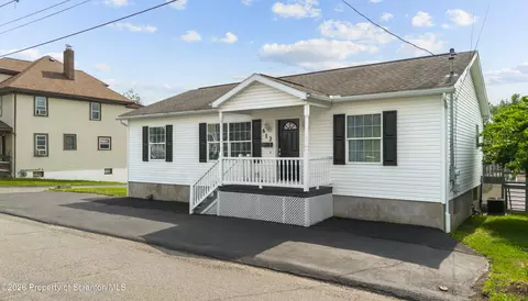 612 Sanderson Ave, Olyphant, PA 18447