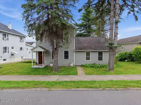 334 Washington Ave, Jermyn, PA 18433