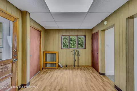 715 E Drinker St, Dunmore, PA 18512 photo 21