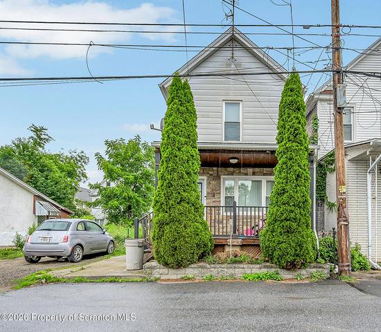 1024 Farber Ct, Scranton, PA 18510