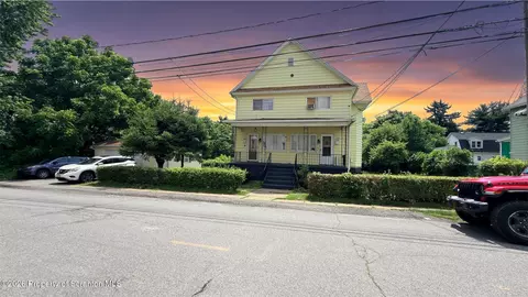 1618 Return Ave, Scranton, PA 18508