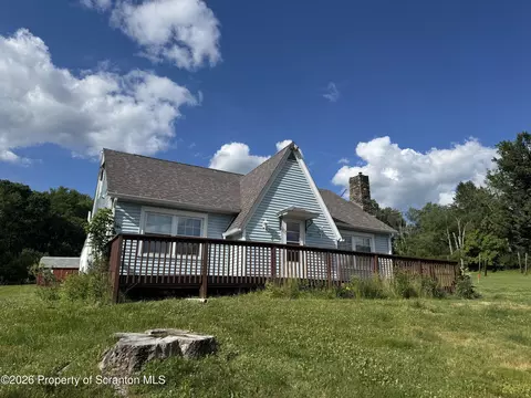 125 Sullivan Rd, North Abington, PA 18414
