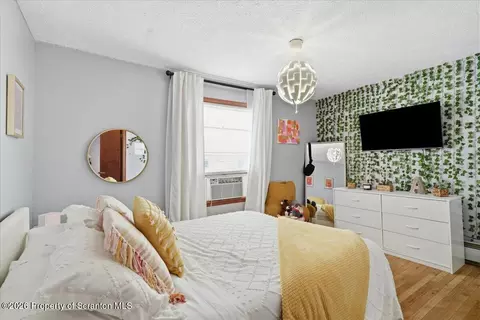 Bedroom - 201 Moosic Rd, Old Forge, PA 18518 photo 4 of 6