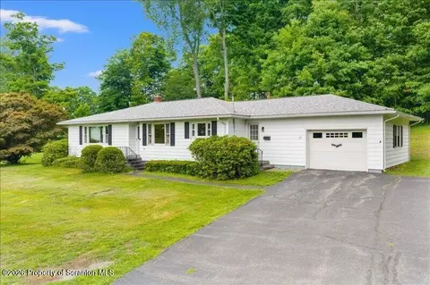 27 Ridge St, Montrose, PA 18801
