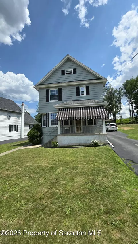 189 Constitution Ave, Jessup, PA 18434