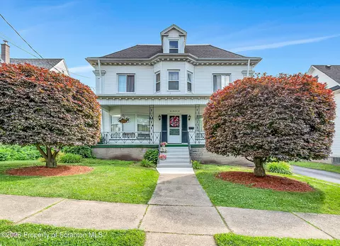 206 Dudley St, Dunmore, PA 18512