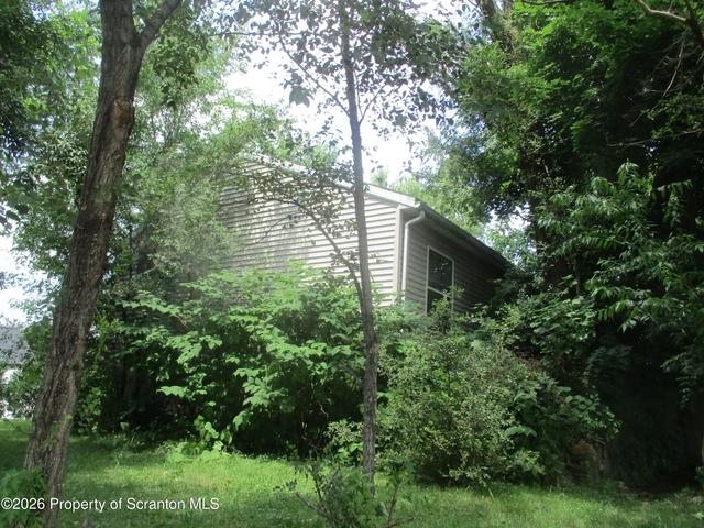 1302 Reynolds Ave, Scranton, PA 18504