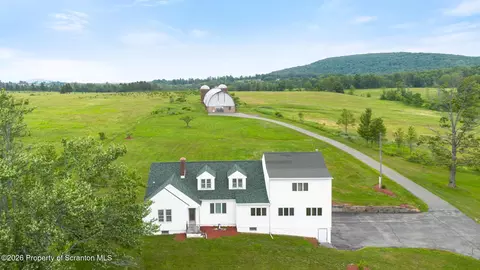 1768 Greenfield Rd, Greenfield Township, PA 18407