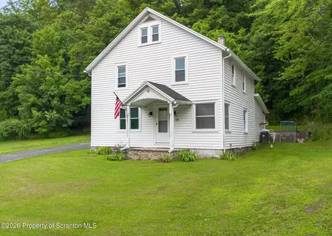 414 N Turnpike Rd, Dalton, PA 18414
