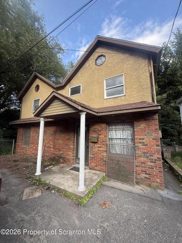 31 Midland St, Simpson, PA 18407
