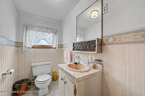 Bath - 101 Diane St, Eynon, PA 18403 photo 4 of 5