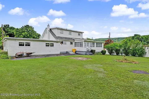 Exterior - 101 Diane St, Eynon, PA 18403 photo 5 of 6