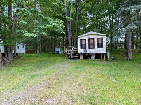 99 Camporee Ct, Covington Twp, PA 18424