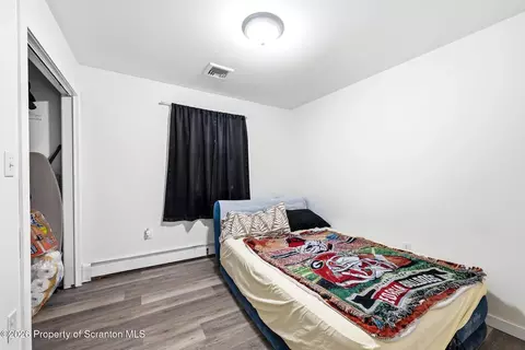 Bedroom - 2402 Dimmick Ave, Scranton, PA 18509 photo 4 of 9