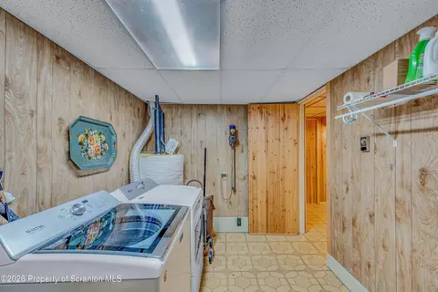 715 4th St, Eynon, PA 18403 photo 34