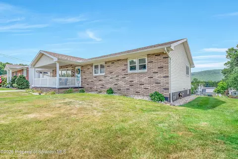 715 4th St, Eynon, PA 18403 photo 3