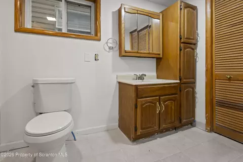 Bath - 834 E Scott St, Olyphant, PA 18447 photo 2 of 4