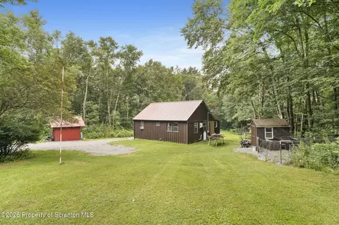 1739 Howell Rd, New Milford, PA 18834
