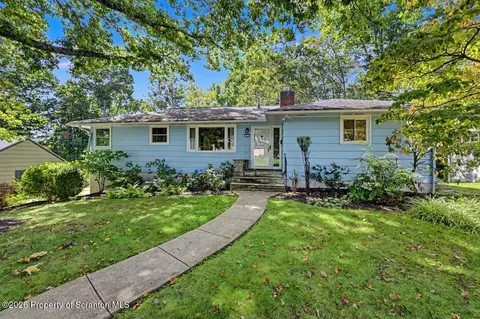 311 Crest Dr, Clarks Green, PA 18411