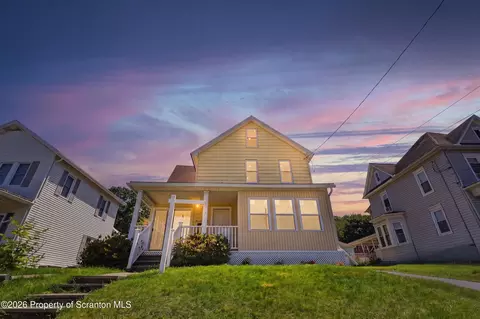 526 South St, Avoca, PA 18641