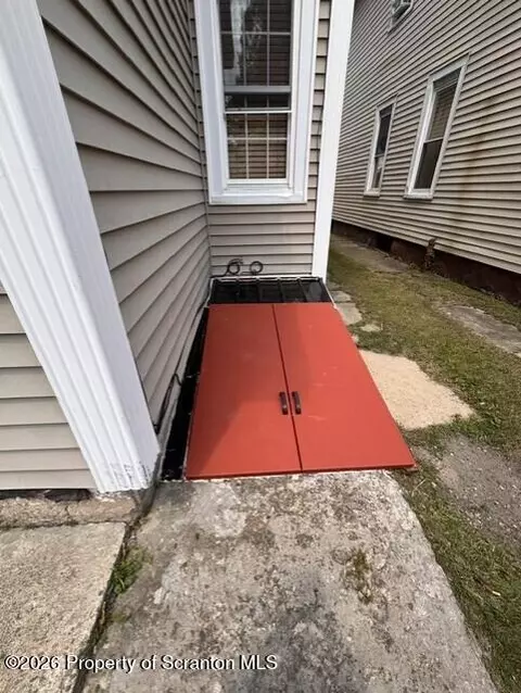 Exterior - 628 Main St, Duryea, PA 18642 photo 1 of 2