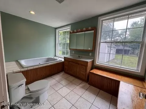 Bath - 628 Main St, Duryea, PA 18642 photo 7 of 7