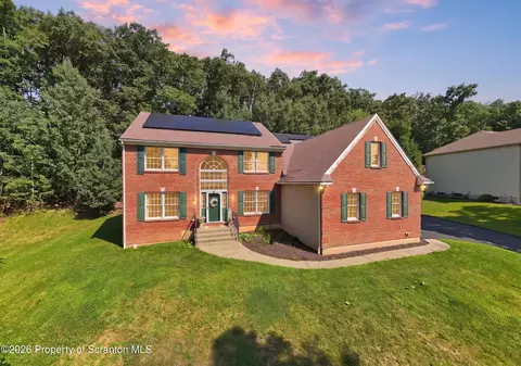 57 Teaberry Dr, Drums, PA 18222