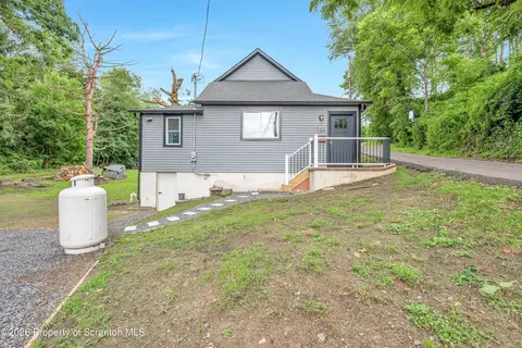 104 Willow St, Nanticoke, PA 18634